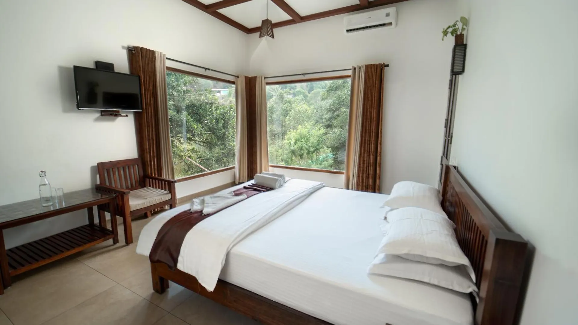 Coffee And Pepper Plantation Homestay Thekkady