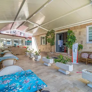 https://apartment-near-to-the-beach-and-city-center.aegeanhotels.net