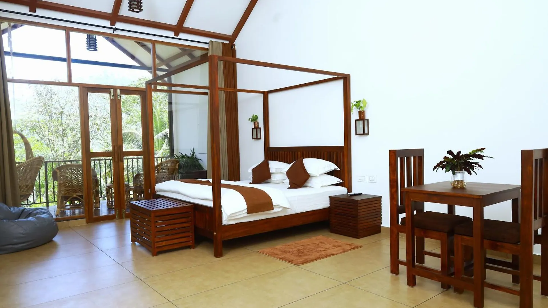 Coffee And Pepper Plantation Homestay Thekkady